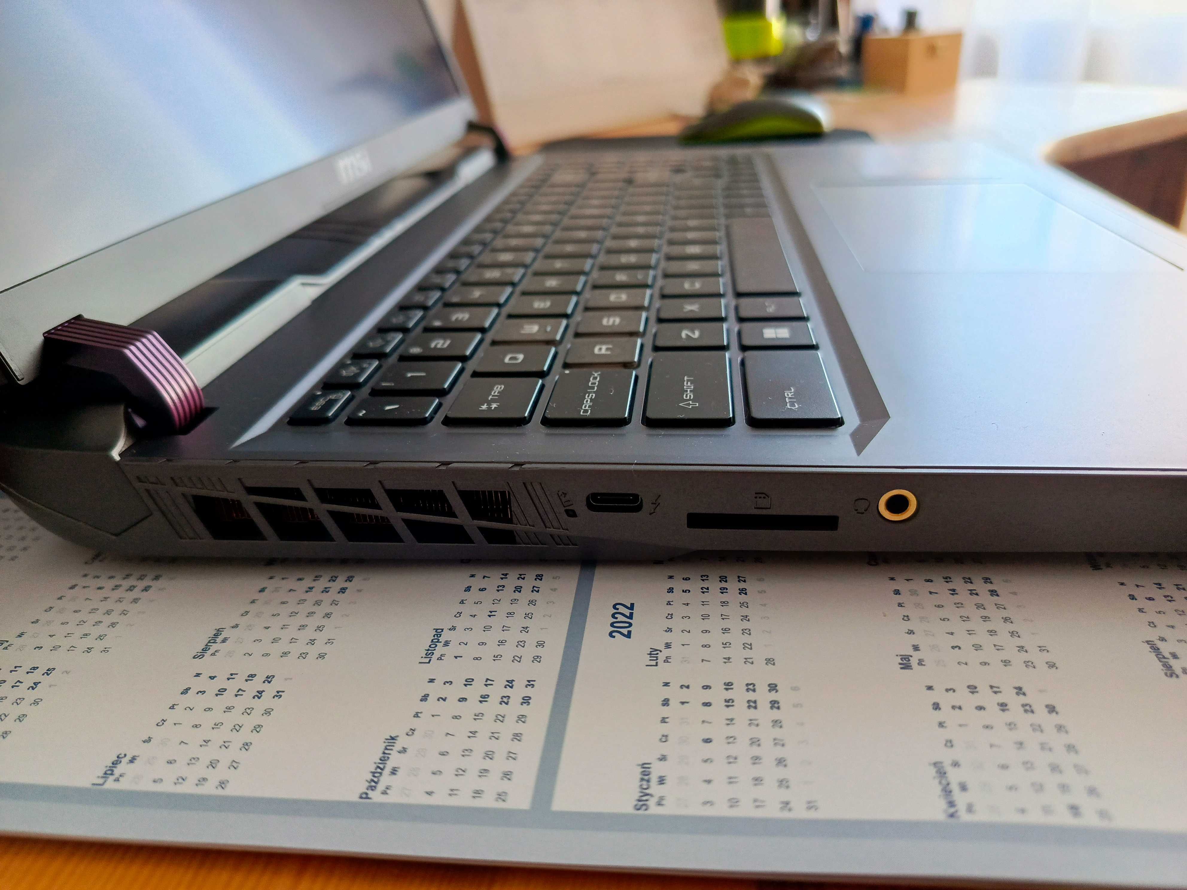 Laptop gamingowy MSI Vector 16HX