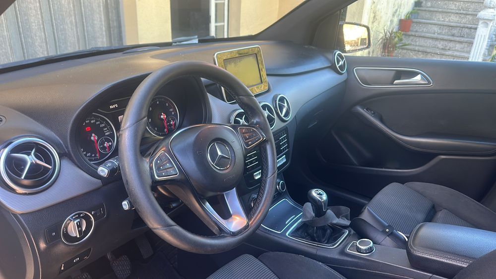 Mercedes B180 estimada
