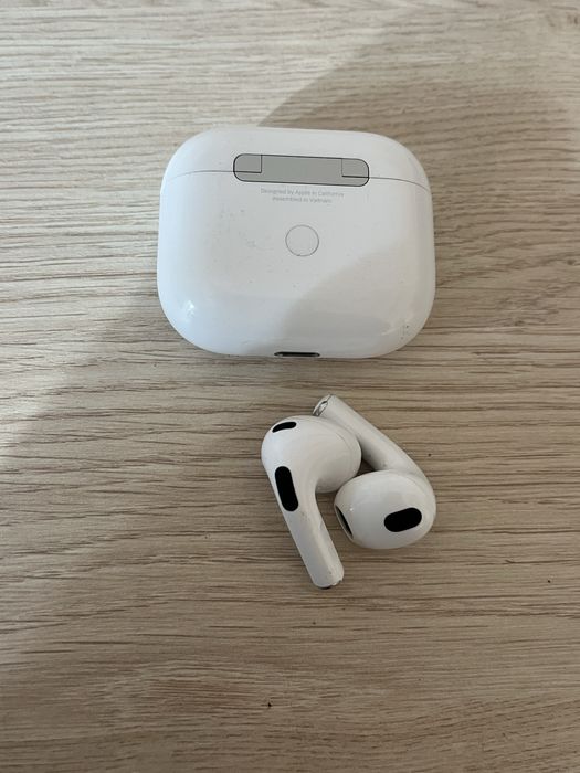 Air Pods 3 2024 na gwarancji dowod zakupu