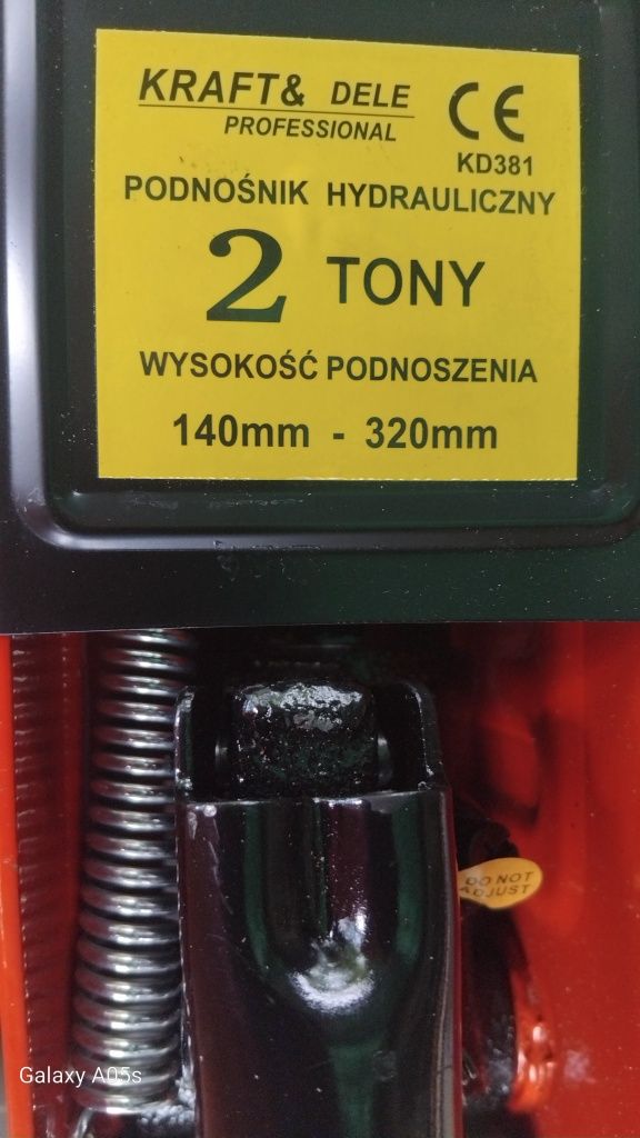 Домкрат гідравлічний підкатний