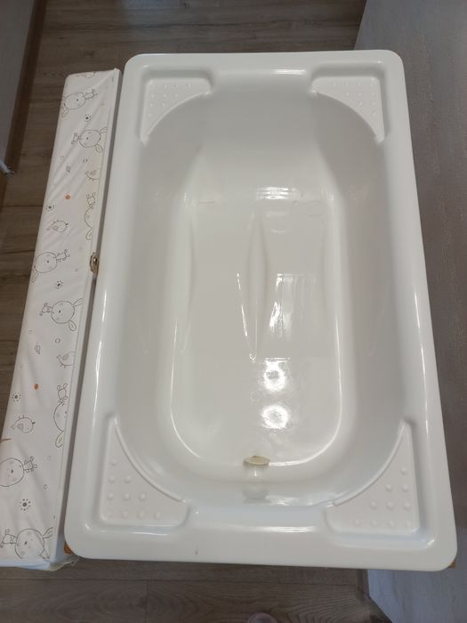 Przewijak/wanienka/regał