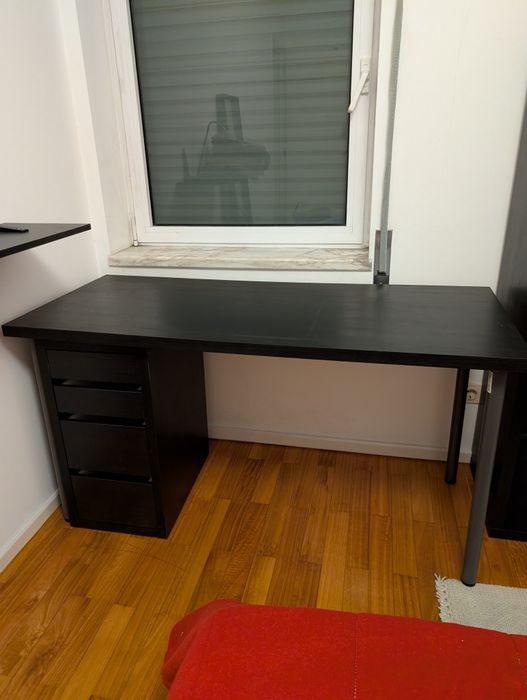 Secretária IKEA castanho escuro