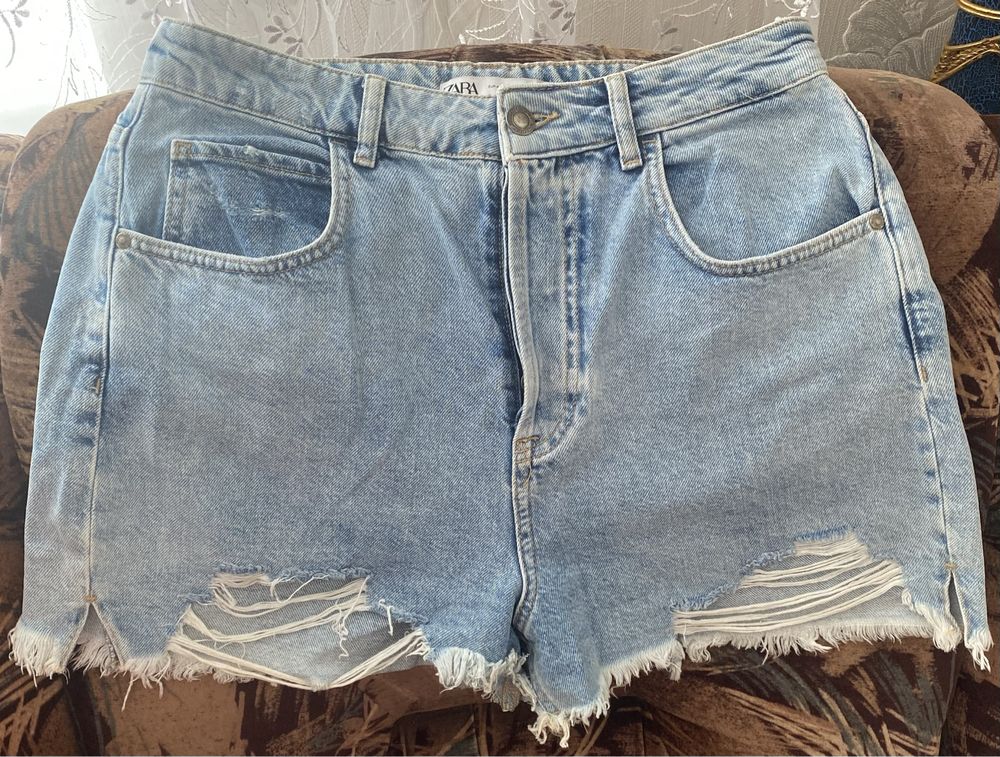 Женские джинсовые шорты ZARA