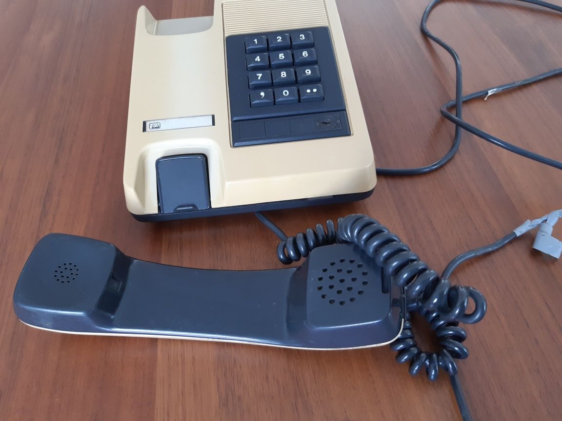 Telefone de teclas retro