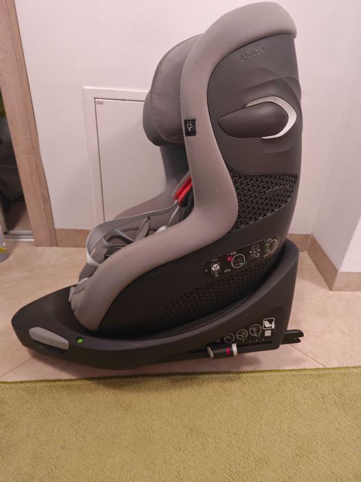 Fotelik CYBEX Sirona Gi 360°