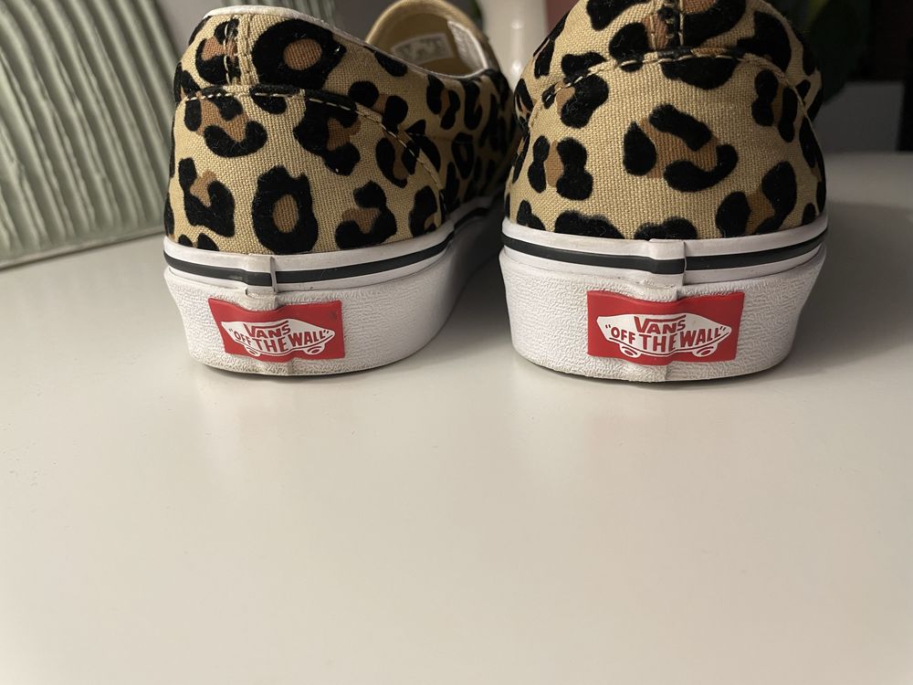 Vans classic slip on panterka rozmiar 38