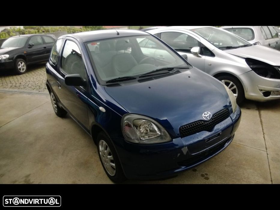 Traseira/Frente/Interior Toyota Yaris 2001