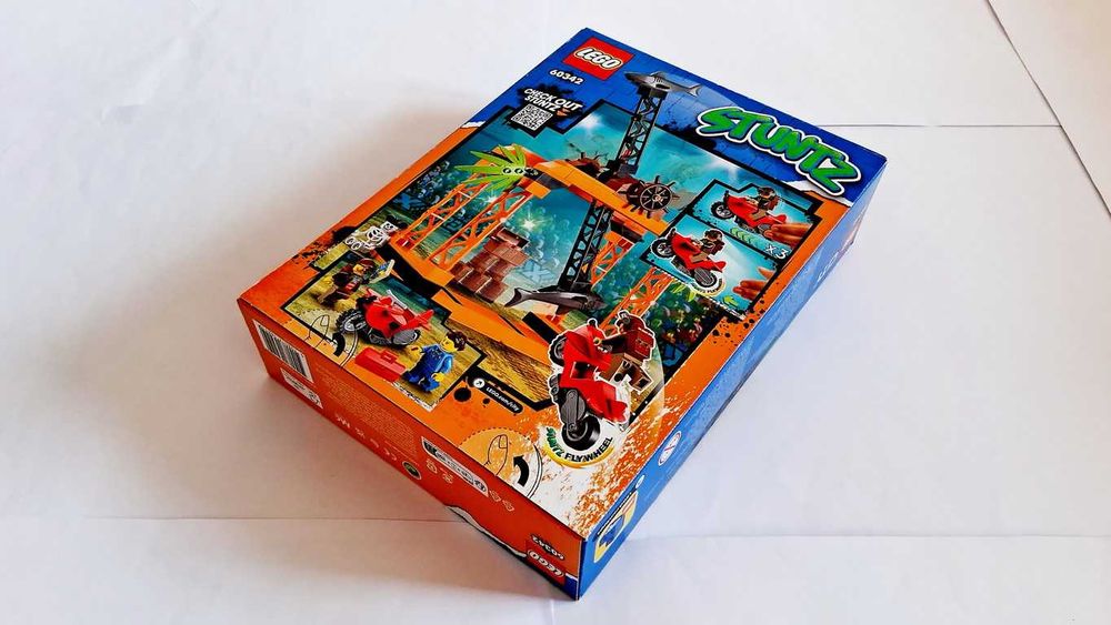 LEGO City Stuntz 60342 The Shark Attack Stunt Challenge selado