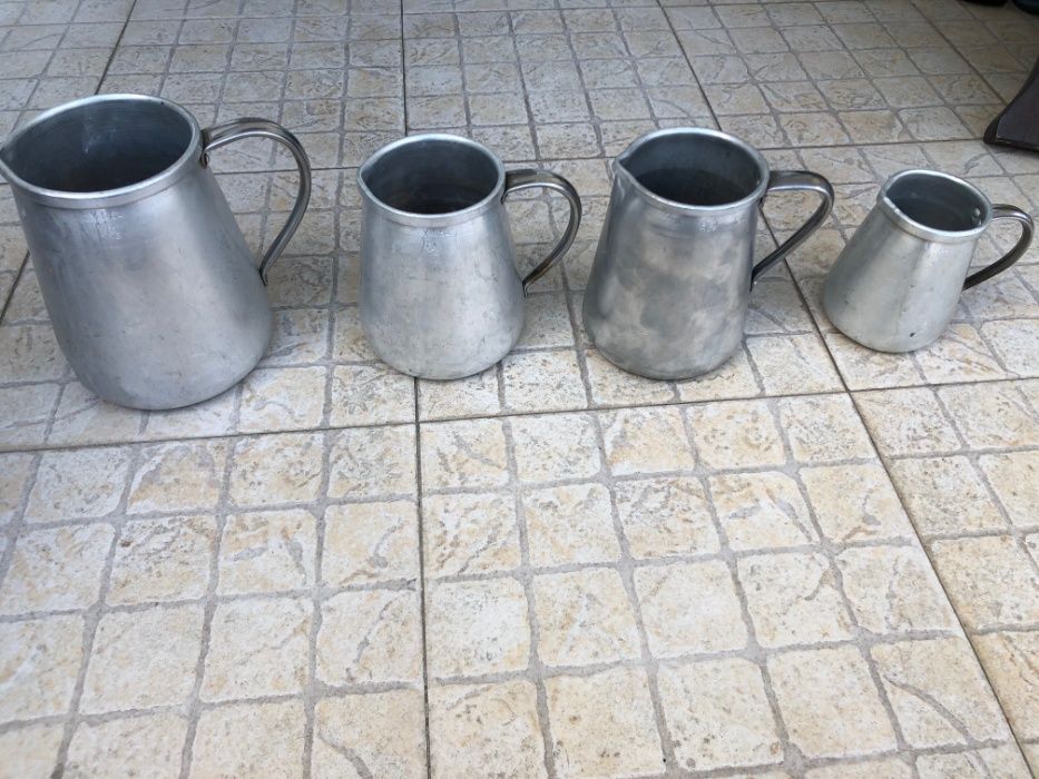 Cafeteiras antigas aluminio