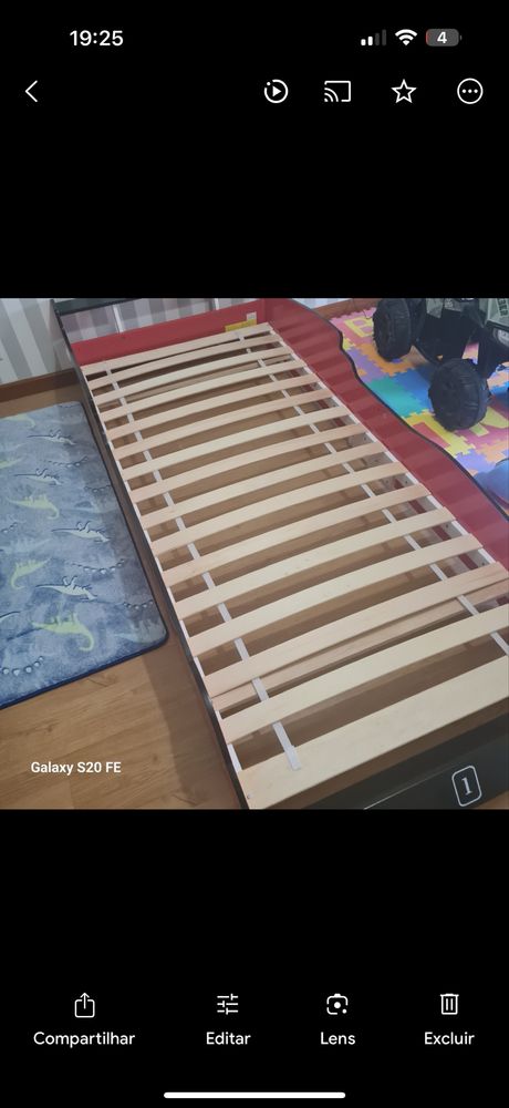 Vendo cama infantil com colchao