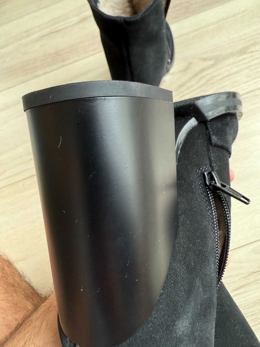 Nowe botki z naturalnego zamszu