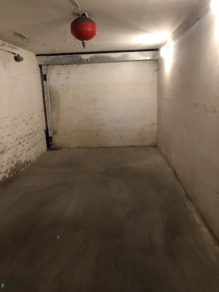 Гараж ,паркоместо 19.0 кв,центер,вул.Ростиславская,Чорновола,(Рибалко)