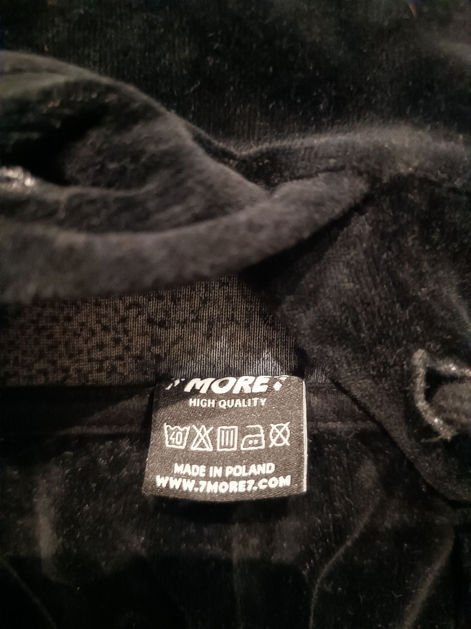 Welurowy Dres 7more7