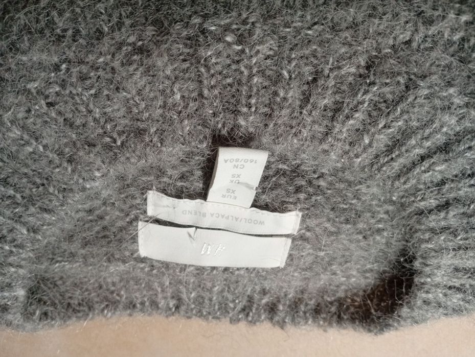 Светрик  H&M вільного крою з натуральної альпаки та вовни