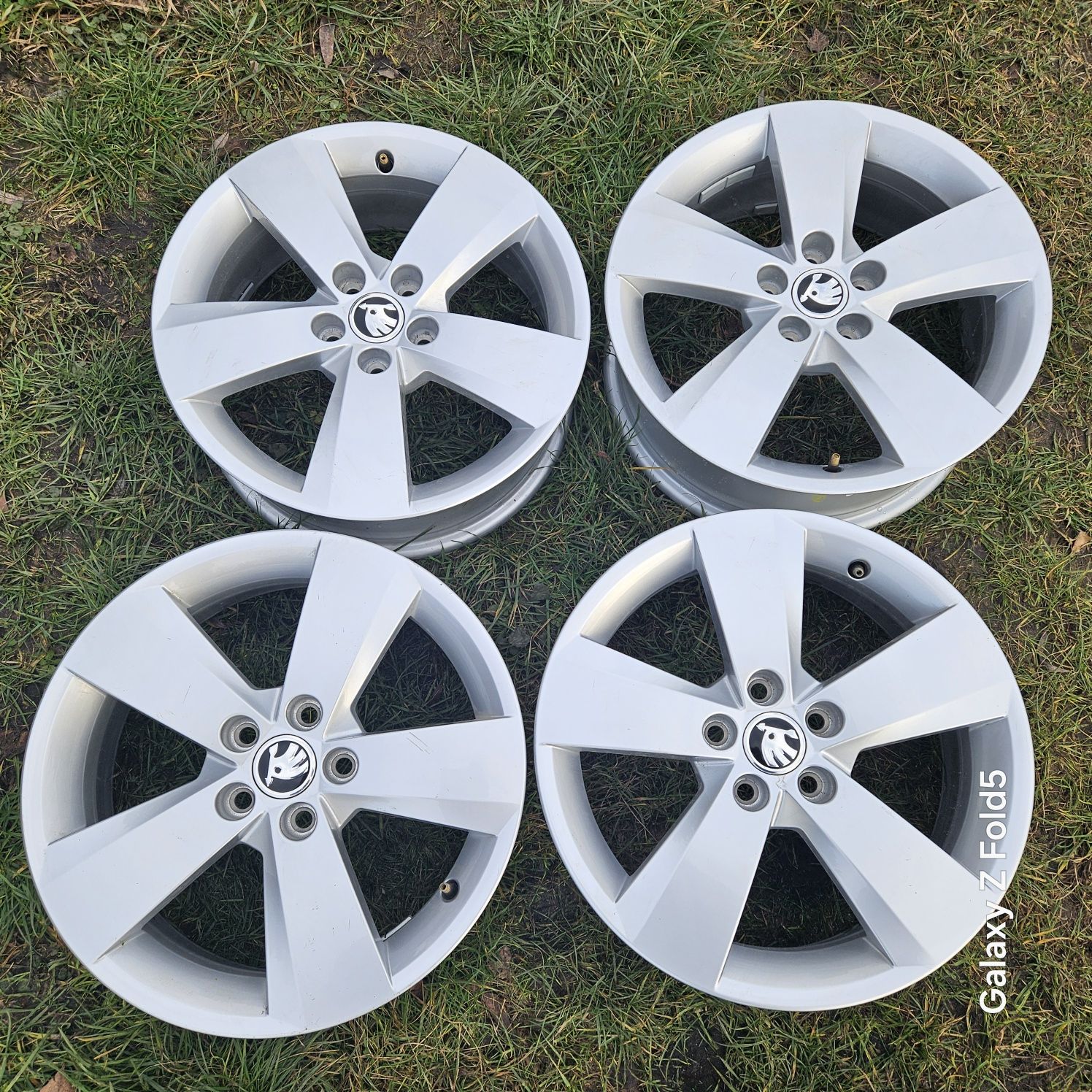 Alufelgi 16 Skoda Fabia IV Scala Kamiq VW Polo Seat Ibiza 5x100 ET35