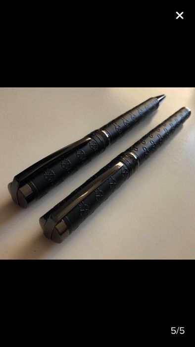 BAIXA de Preço! NOVO. Conj. 2 Esferográficas Christian LaCroix, estojo