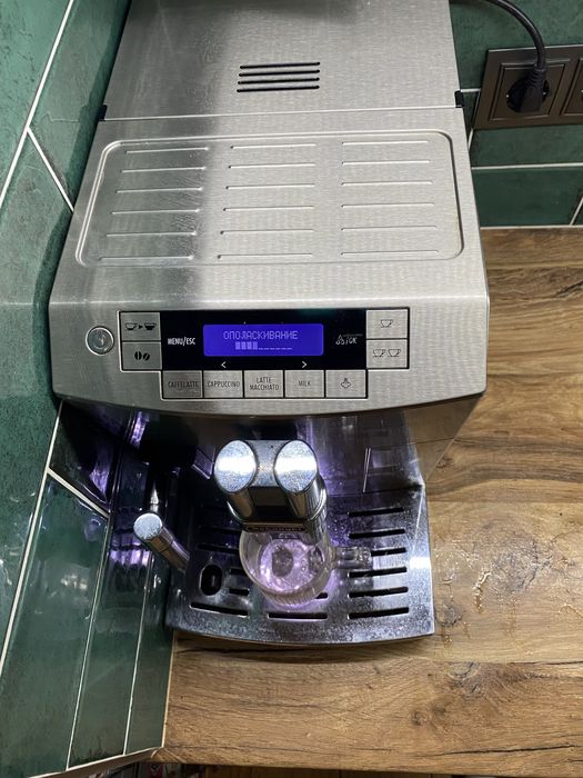 Кавомашина Delonghi primmadonna s