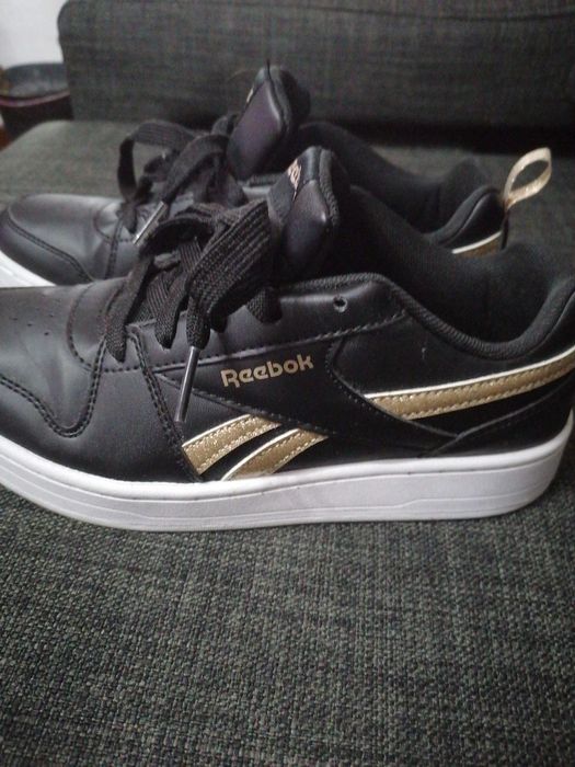 2 paresTênis Reebok e adidas de senhora