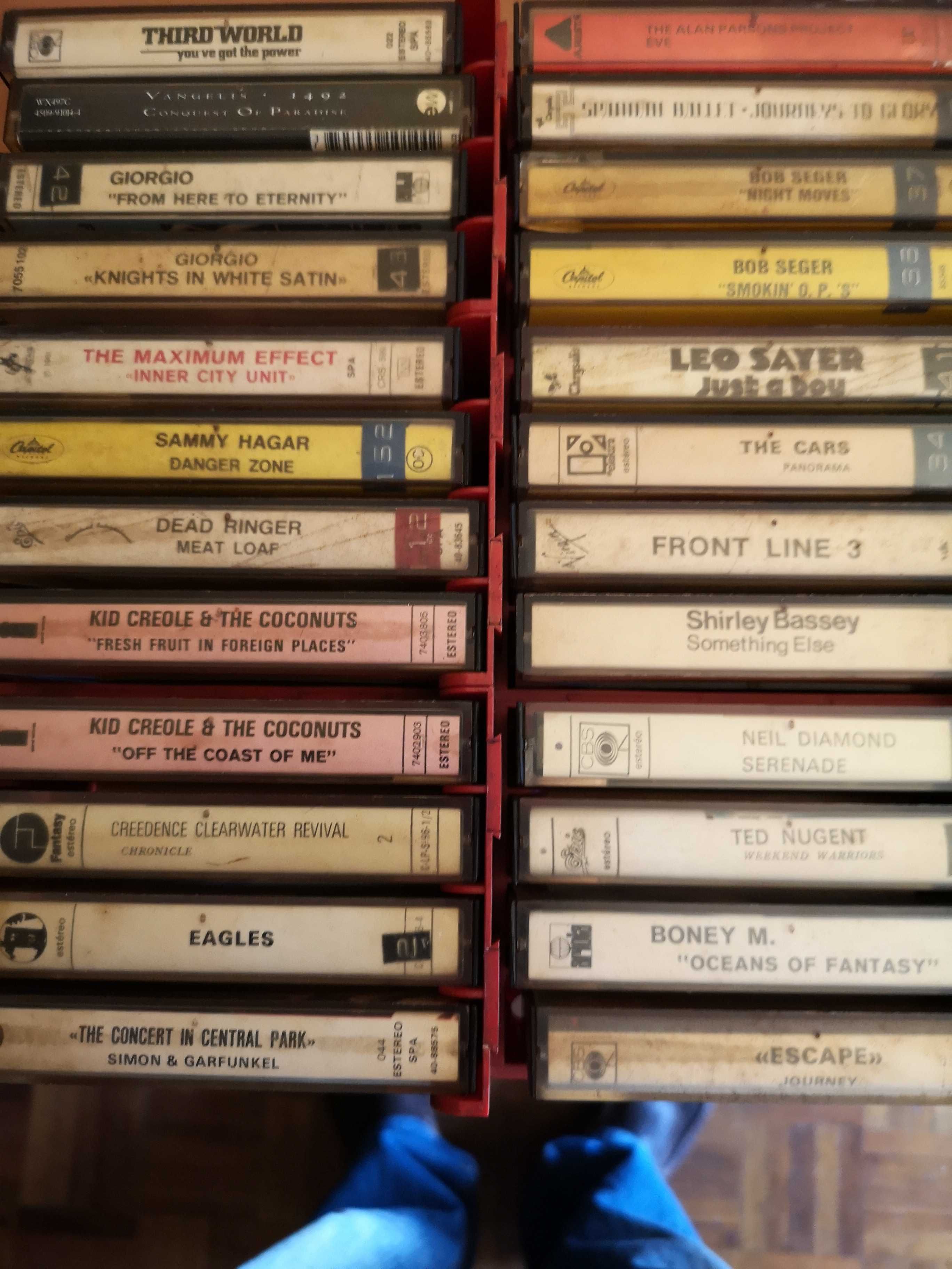 Cassetes de música antigas