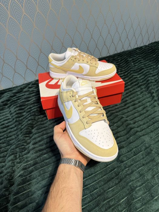 nike dunk low yellow