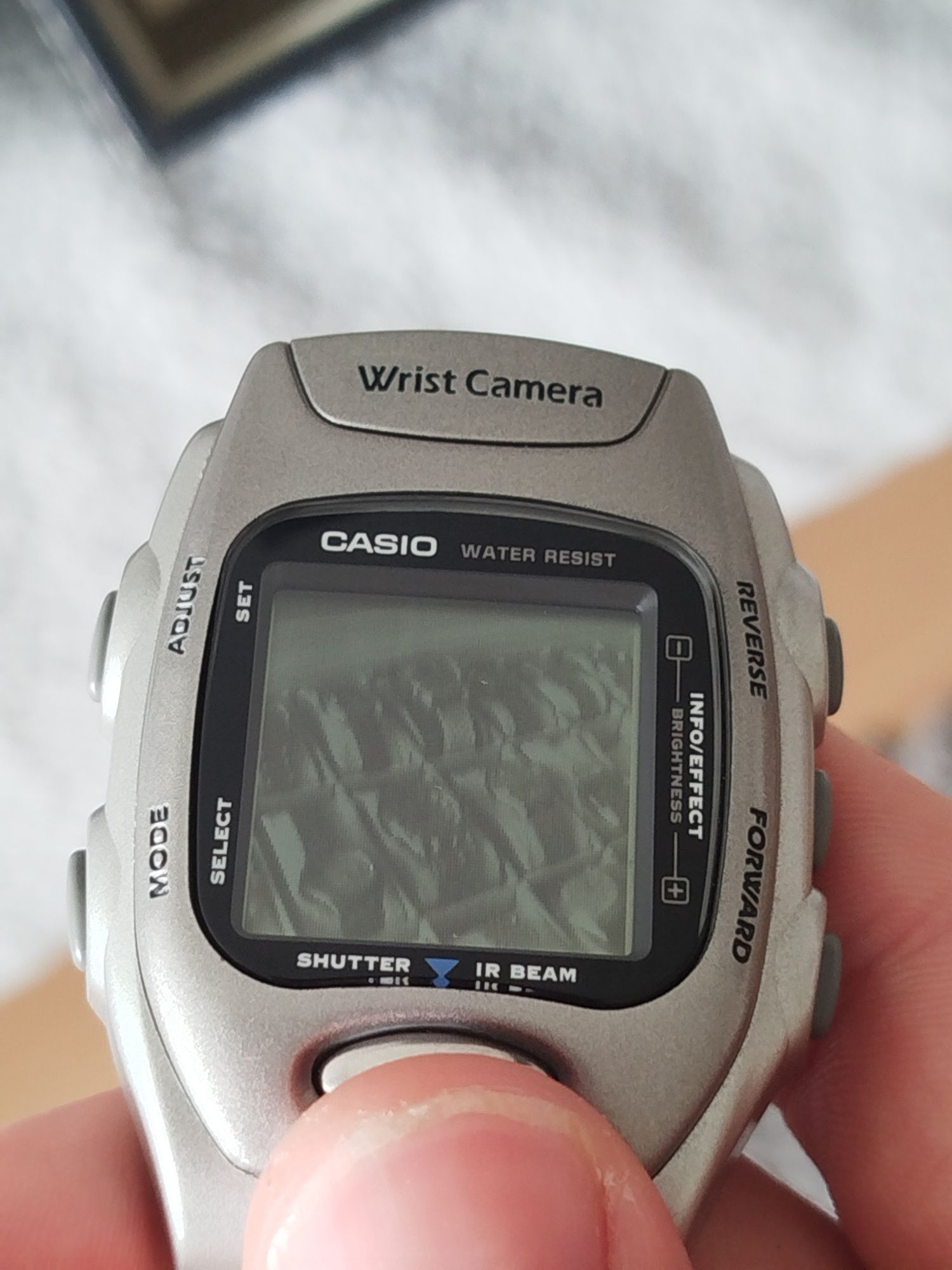 Zegarek Casio Wrist Camera WQV-2 silver digital unisex y2k funky