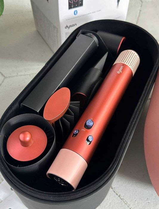 Новий Мультистайлер Dyson HS08 Strawberry bronze