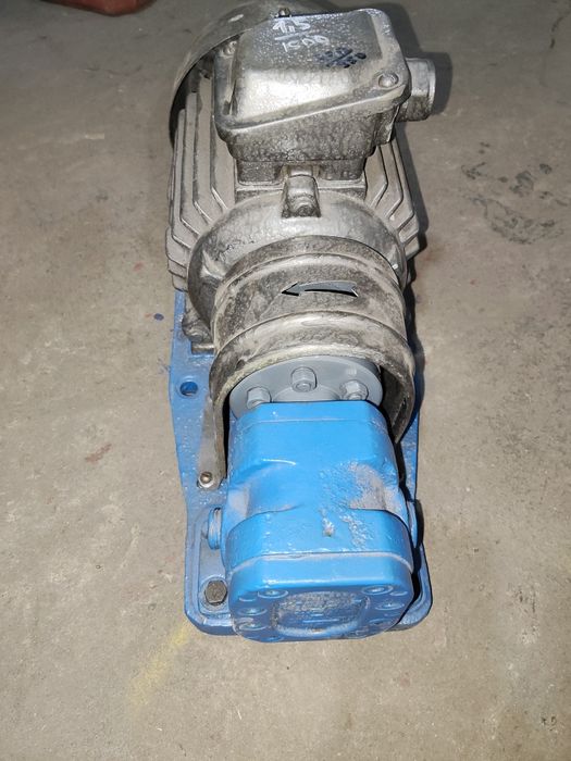 Продам насос шестеренчатый Г11/22