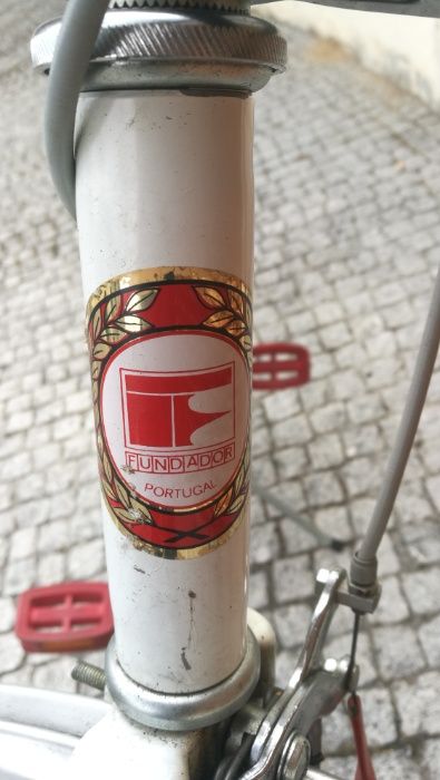 Bicicleta pasteleira Fundador estilo Janette