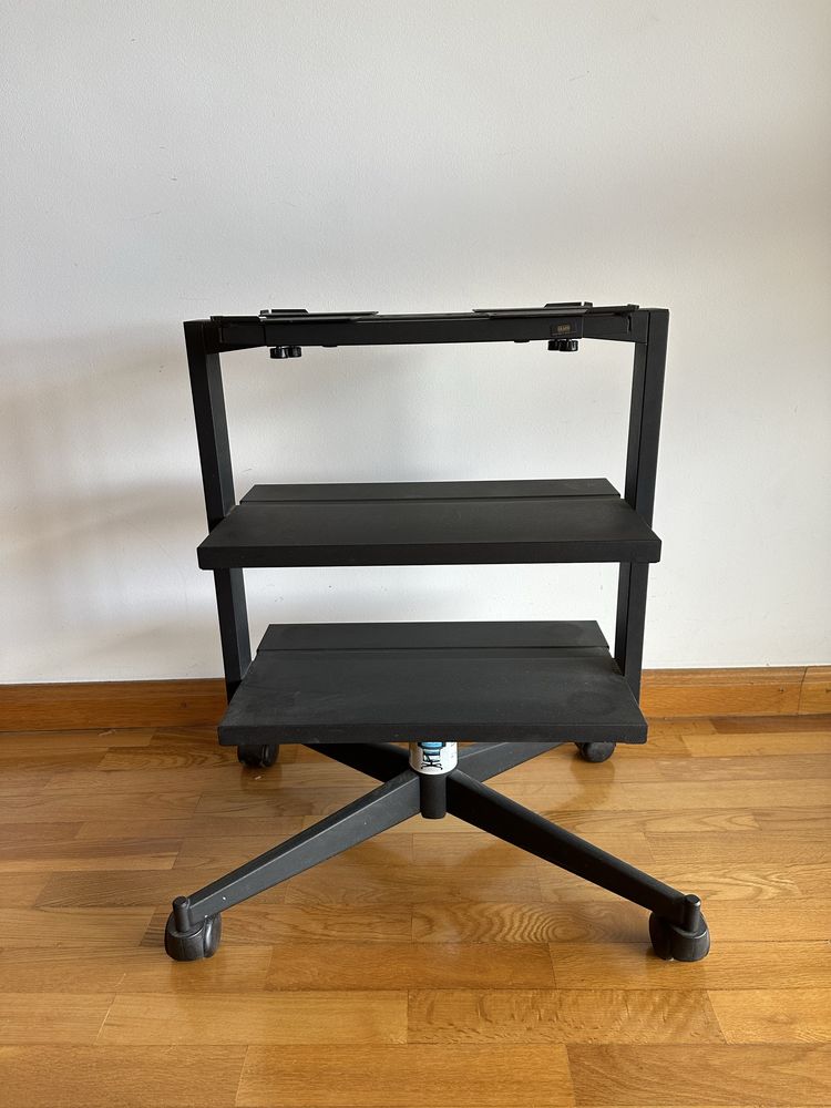 Movel Tv / HiFi ajustavel e com rodas