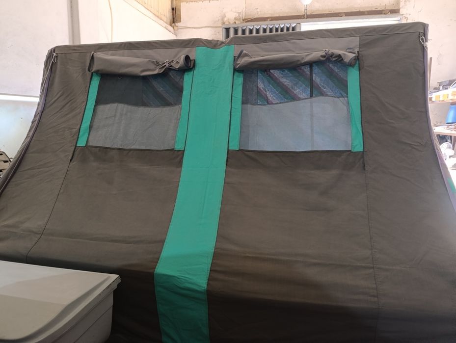 Auto tenda(atrelado tenda)