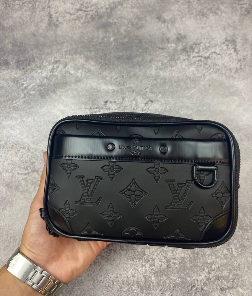 Сумка через плече Louis Vuitton