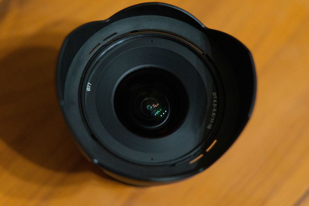 Об'єктив Sony 11-18mm f/4.5-5.6 DT (SAL-1118)