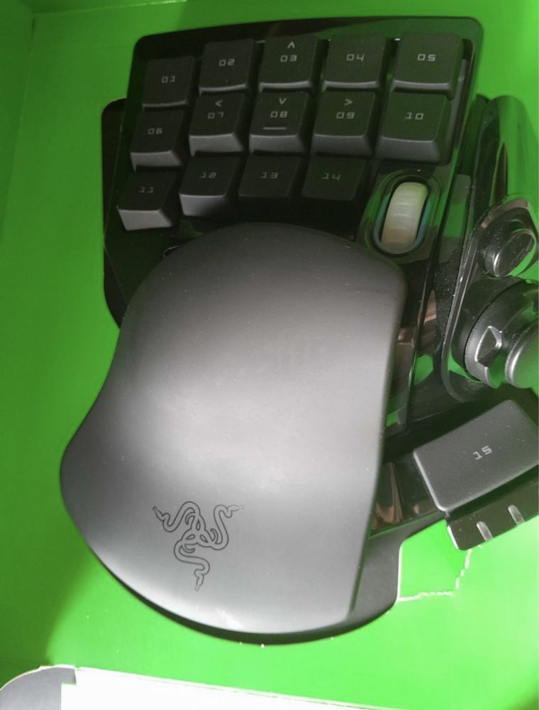 Клавіатура Razer Nostromo Gaming