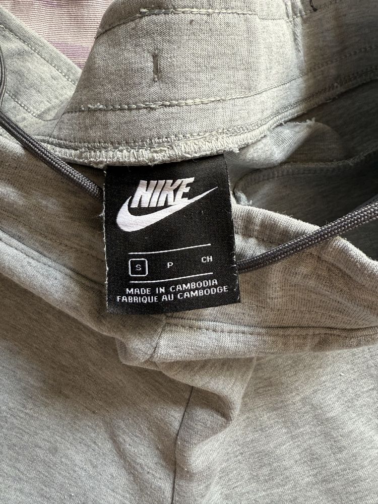 Dresy Nike Tech Fleece S