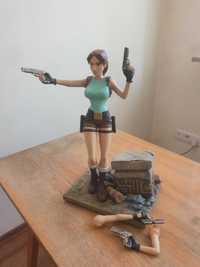 Tomb Raider: Lara Croft exclusive statue