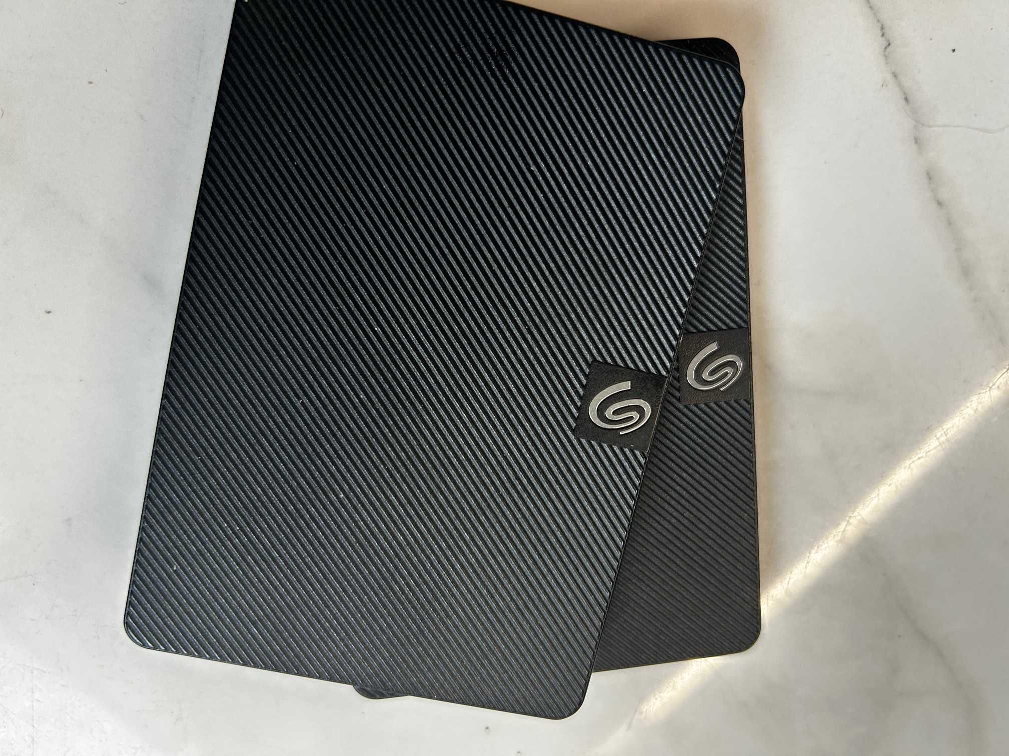 Вінчестер 1ТБ Seagate Expansion SW (диск для зберігання),жорсткий лиск