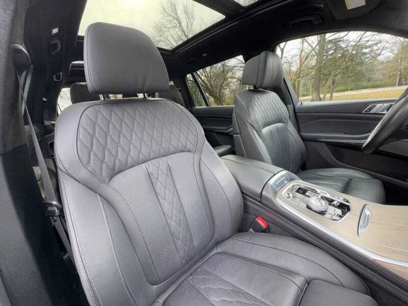 2023 BMW X7 M50I