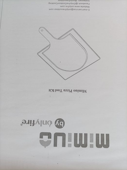 kamień z łopata do pizzy