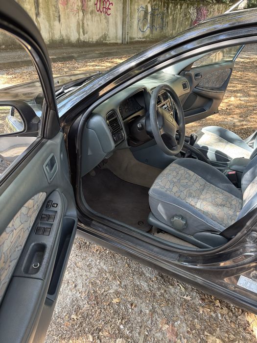 Toyota Avensis 1.6 Gasolina (1999) – Excelente estado! Negociavel