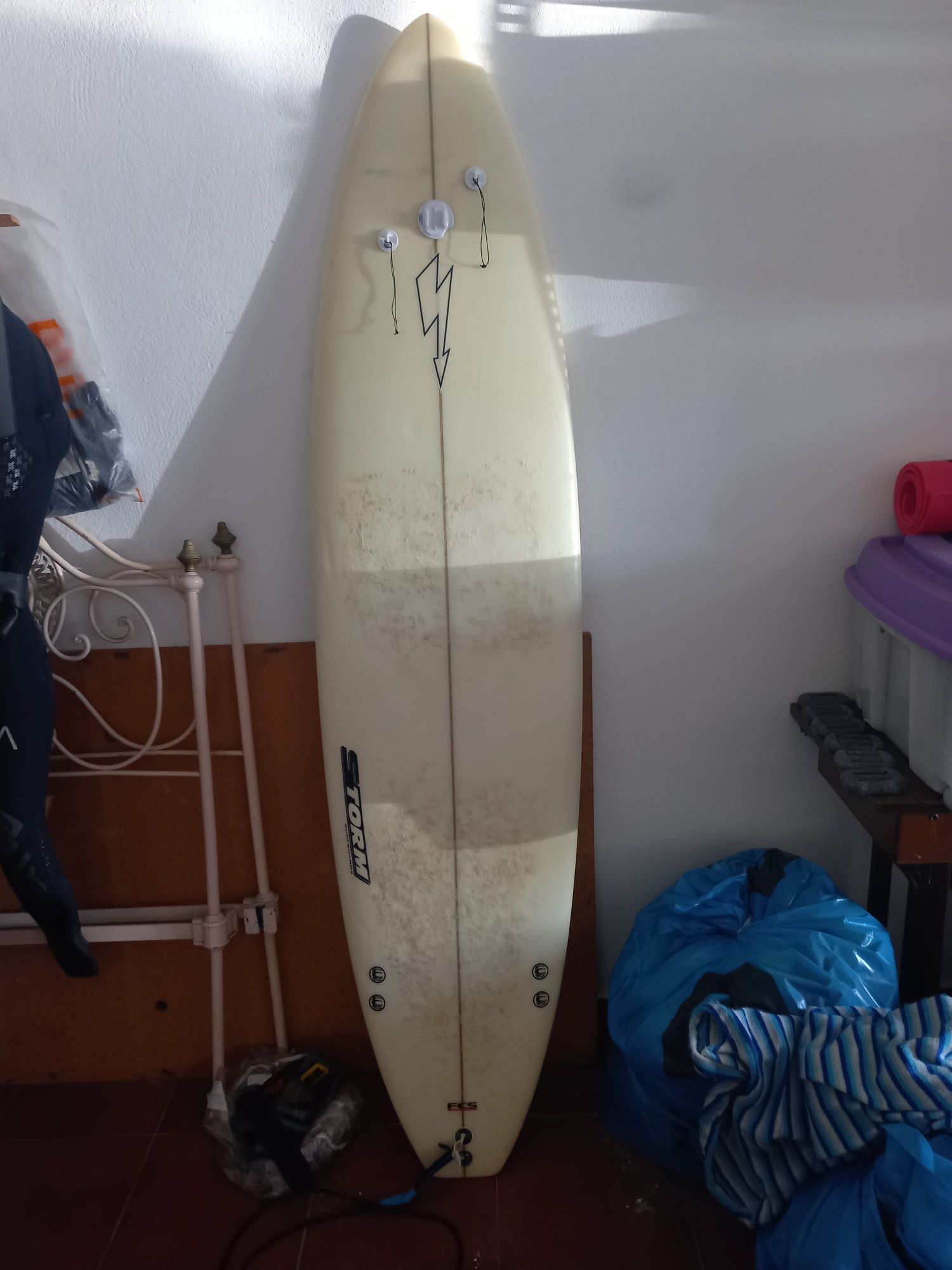 Prancha de surf 6'8 pouco usada