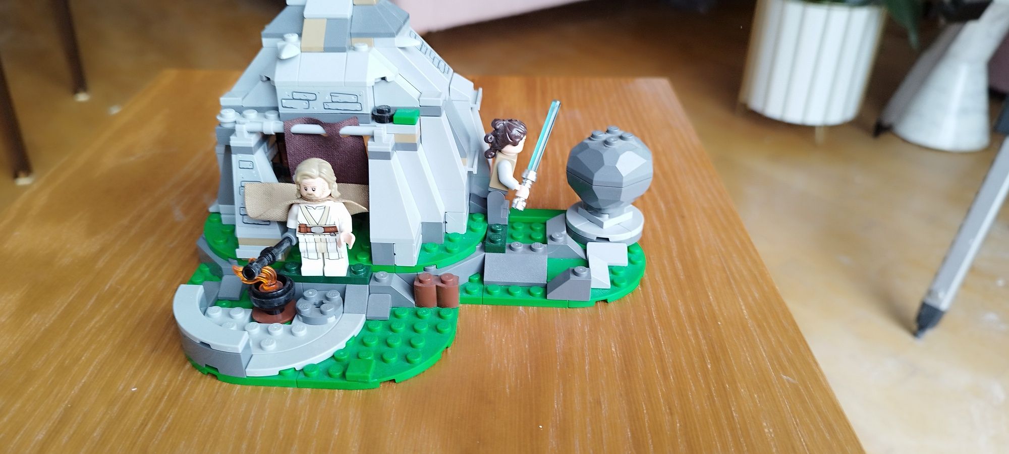 Sprzedam LEGO 75200 Star Wars Ahch-To Island Training