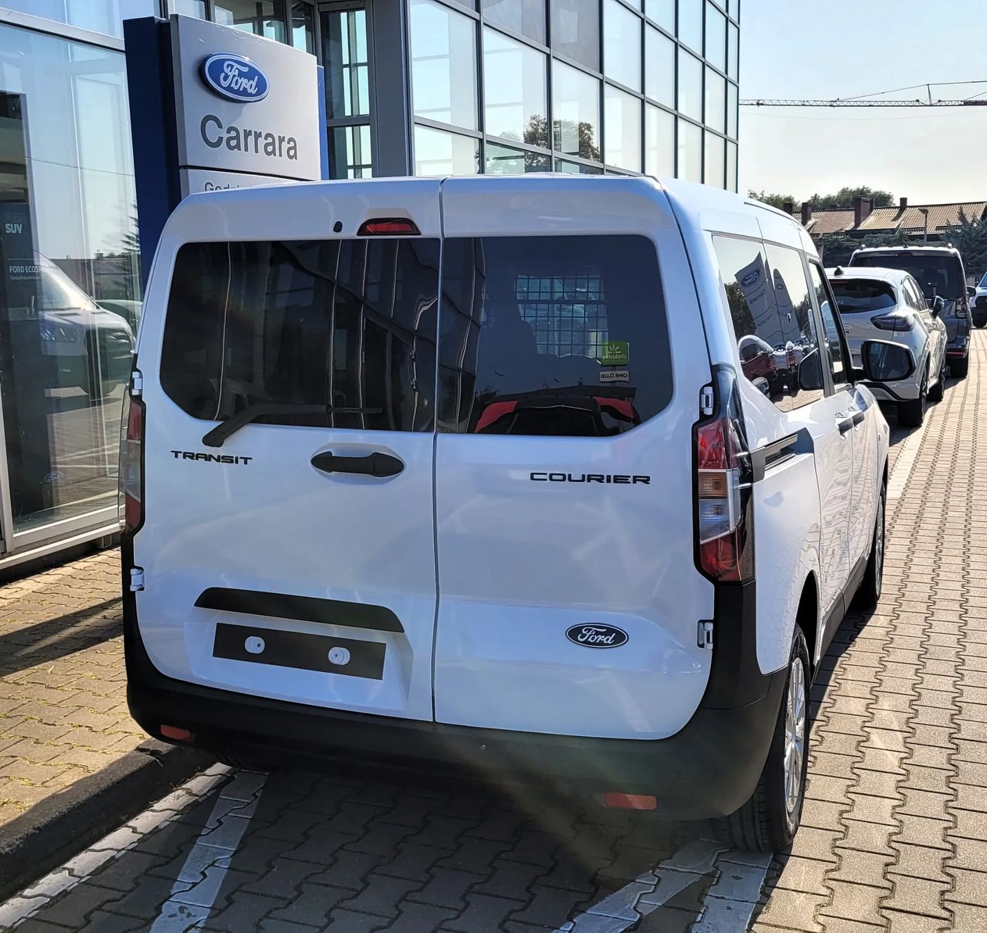 Ford Courier Transit Courier Kombi 1.5 EcoBlue 100KM, M6. Ruchoma przegroda z kraty