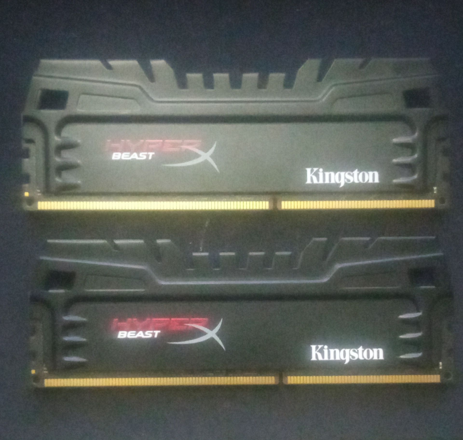 Оперативная память Kingston HyperX Beast DDR3 16GB 1866 mhz(8Gb х 2).