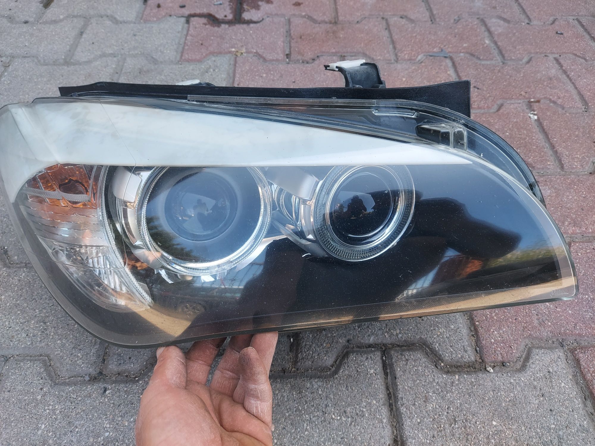 Lampa reflektor BMW X1 E84 xenon skrętna dynamic prawa EUROPA