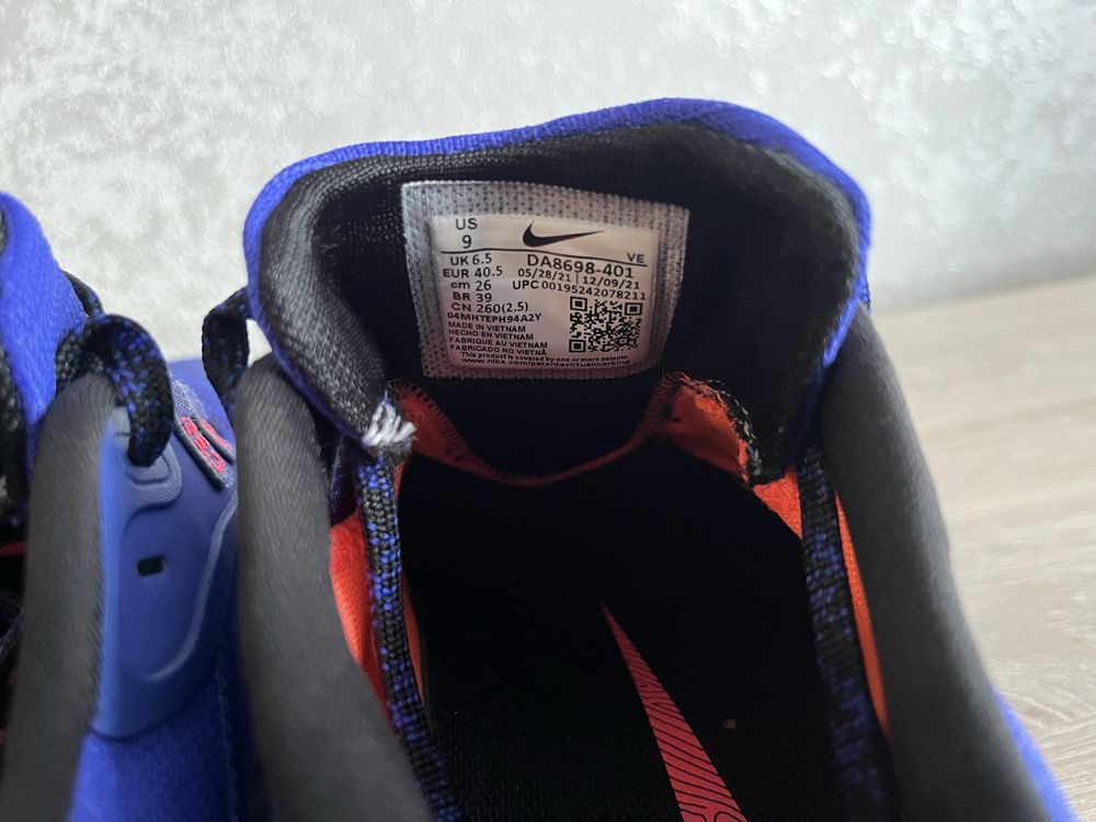 Красовки NIKE (оригінал)розмір 40.5,устілка 26 см