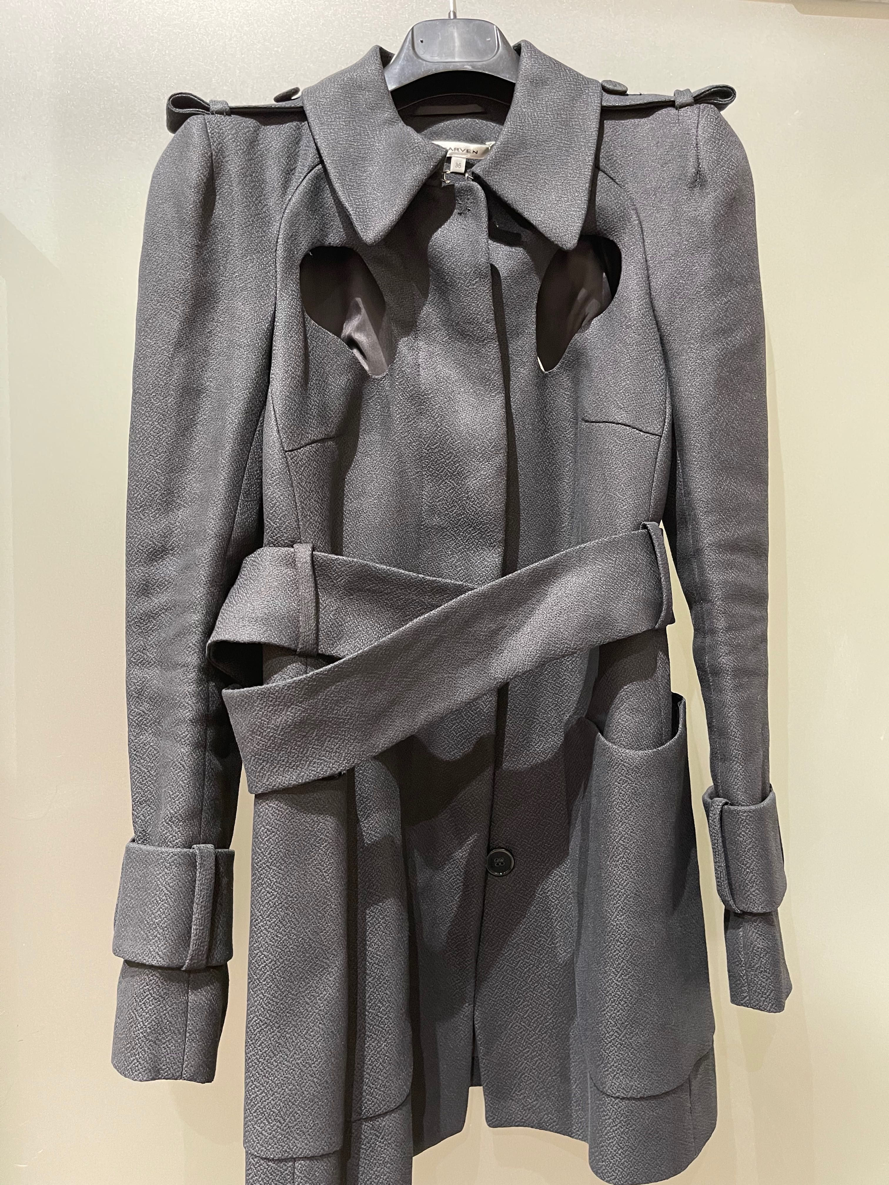 Пальто легкое Carven