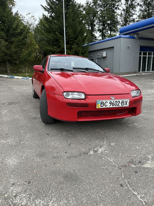Продам Mazda 323f