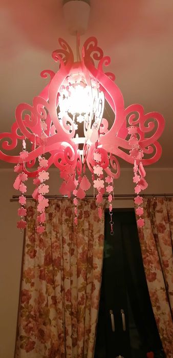 Lampa sufitowa dla dziewczynki