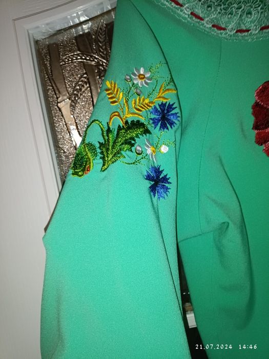 Вишиванка жіноча