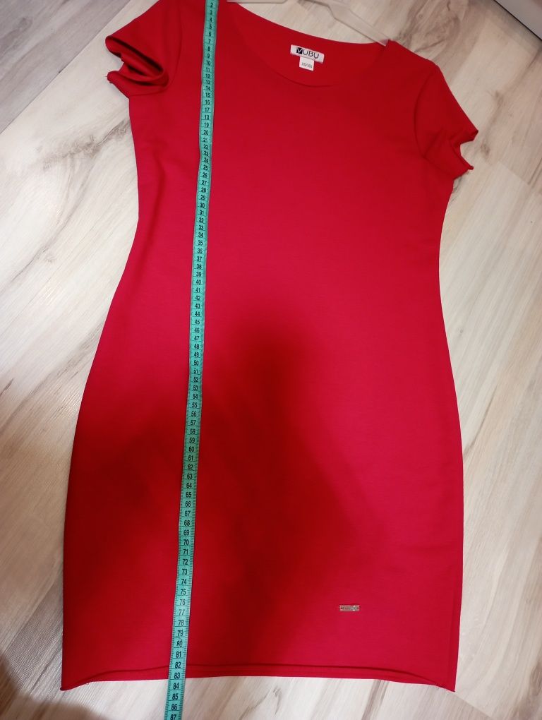 Czerwona dresowa sukienka XS/165